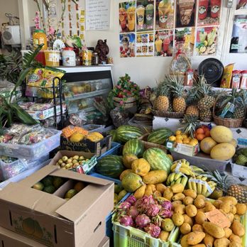 Fancy Fresh Food Shop - So many fruits in the shop! - Juice Bars & Smoothies Near Me - Honolulu, Hawaii Fancy Fresh Food Shop - So many fruits in the shop! - Juice Bars & Smoothies Near Me - Honolulu, Hawaii