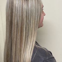 The Southern Beauty Room - Blonde heavy foils