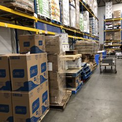Restaurant Depot - Stuff on the floor always