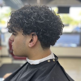 Santo's Barber Shop - Haircut - Barbers Near Me - Hollywood, Florida Santo's Barber Shop - Haircut - Barbers Near Me - Hollywood, Florida