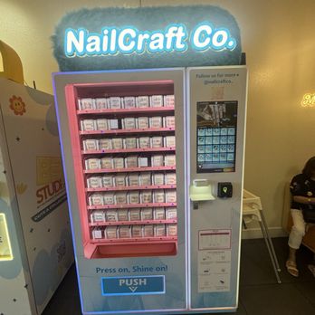 Honey Lush - Nail vend machine - Ice Cream & Frozen Yogurt Near Me - Las Vegas, Nevada