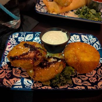 Maxine's On Shine - Maxine's combo - New American Near Me - Orlando, Florida Maxine's On Shine - Maxine's combo - New American Near Me - Orlando, Florida