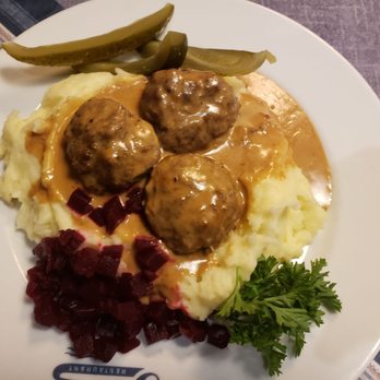 Saaga - Meatball and mash potato - Scandinavian Near Me - Helsinki, 18 Saaga - Meatball and mash potato - Scandinavian Near Me - Helsinki, 18