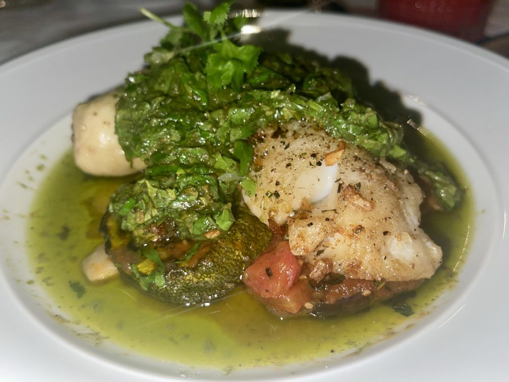 Trio Restaurant Bar Cafe