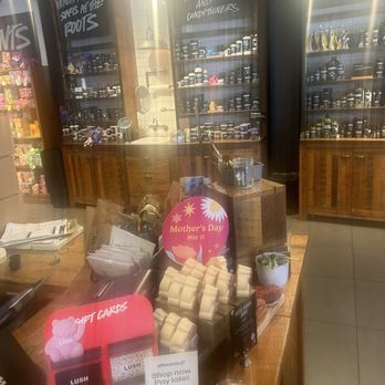 Lush Cosmetics - Cosmetics & Beauty Supply Near Me - New Orleans, Louisiana Lush Cosmetics - Cosmetics & Beauty Supply Near Me - New Orleans, Louisiana