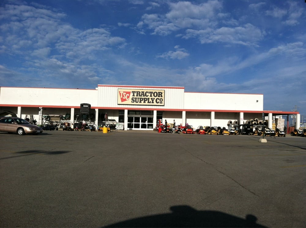 TRACTOR SUPPLY COMPANY Updated May 2024 20 Litchfield Plz