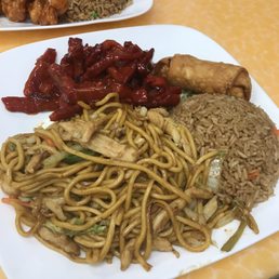 House Special Lo Mein 本楼捞面