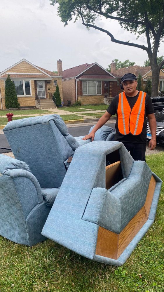 JUNK BE OUT Updated July 2024 27 Photos 1440 W Taylor St, Chicago