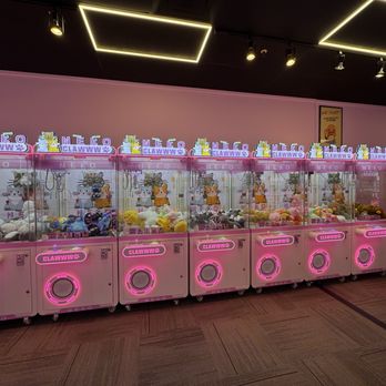 Neko Clawww - Arcades Near Me - Roseville, Minnesota Neko Clawww - Arcades Near Me - Roseville, Minnesota