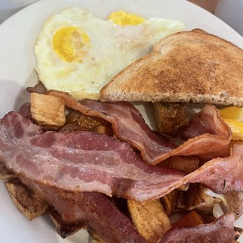 Shorehouse Kitchen - Eggs, bacon, toast and potatoes. - Breakfast & Brunch Near Me - Carlsbad, California Shorehouse Kitchen - Eggs, bacon, toast and potatoes. - Breakfast & Brunch Near Me - Carlsbad, California