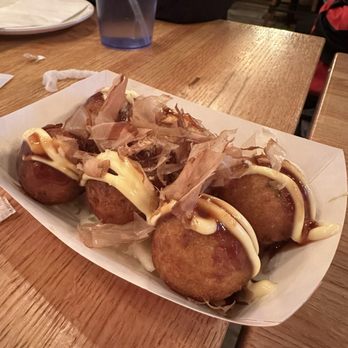 Bonchon Chinatown Chicago - Takoyaki - Chicken Wings Near Me - Chicago, Illinois Bonchon Chinatown Chicago - Takoyaki - Chicken Wings Near Me - Chicago, Illinois
