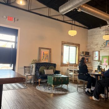 Grutogi Bistro - a little sunshine is all i need - Coffee & Tea Near Me - Keller, Texas