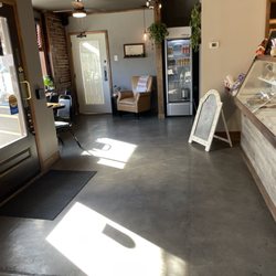 Brewed On Broadway - Front area
