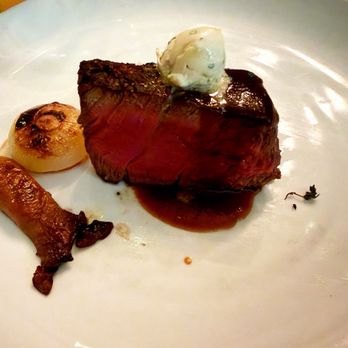 Selanne Steak Tavern - 6 oz filet mignon (split cut from 12 oz) - Steakhouses Near Me - Laguna Beach, California
