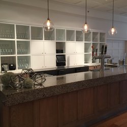 Stanley Park Pavilion - Bar conter~