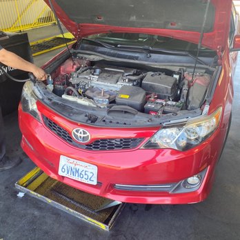 Jiffy Lube Oil Change - Oil Change Stations Near Me - Van Nuys, California