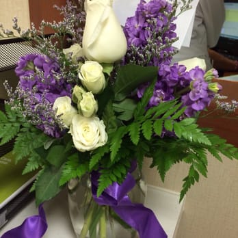 Brianna's Flowers - How they looked upon delivery on Tuesday - Florists Near Me - Bloomingdale, Illinois
