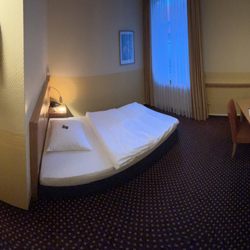 Cap Polonio - Mein Einzelzimmer in der ersten Etage des modernen Teils ist mit einem Queen Size Bett ausgestattet.
