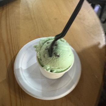 The Yard Milkshake Bar - Mint chocolate chip - Ice Cream & Frozen Yogurt Near Me - Vancouver, Washington