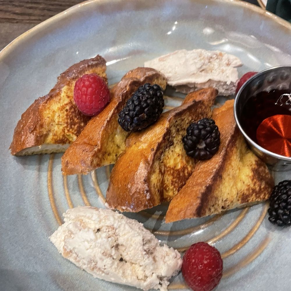 Old Line Kitchen & Wine Bar - Challah French Toast - Desserts Near Me - Columbia, Maryland Old Line Kitchen & Wine Bar - Challah French Toast - Desserts Near Me - Columbia, Maryland