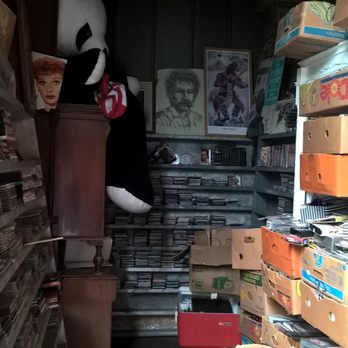 Play It Again - Vinyl Records Near Me - Astoria, Oregon
