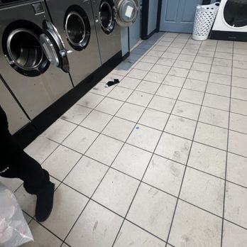 Oak Ridge Laundromat - Filth - Laundromat Near Me - Orlando, Florida Oak Ridge Laundromat - Filth - Laundromat Near Me - Orlando, Florida