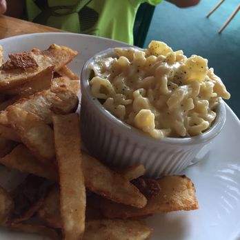 Testa's Bar & Grill - Kids macaroni and cheese - Seafood Near Me - Bar Harbor, Maine Testa's Bar & Grill - Kids macaroni and cheese - Seafood Near Me - Bar Harbor, Maine