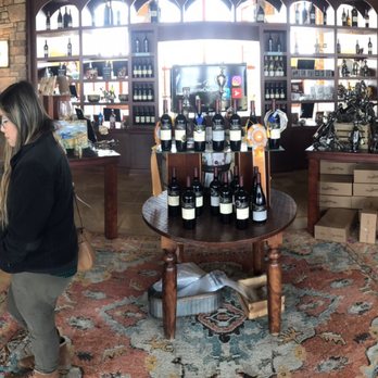 Monte De Oro Winery - Gift shop - Wineries Near Me - Temecula, California Monte De Oro Winery - Gift shop - Wineries Near Me - Temecula, California