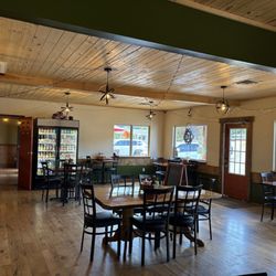 Quilbilly’s Taproom & Restaurant