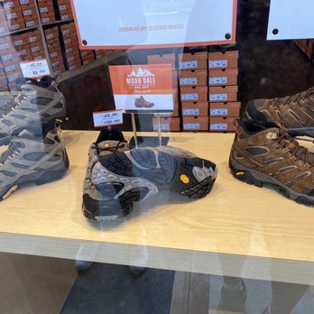 Merrell Outlet - Women's Clothing Near Me - Saint Augustine, Florida