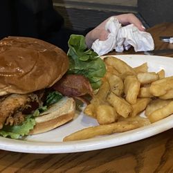 Cracker Barrel Old Country Store - Homestyle Fried Chicken BLT