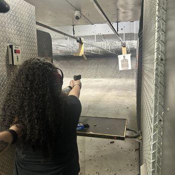 Florida Gun Center Indoor Shooting Range - Gun/Rifle Ranges Near Me - Hialeah, Florida Florida Gun Center Indoor Shooting Range - Gun/Rifle Ranges Near Me - Hialeah, Florida