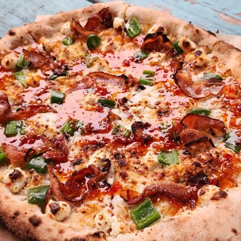 Fogtown Brewing Company - a pizza on a picnic table - Pubs Near Me - Ellsworth, Maine Fogtown Brewing Company - a pizza on a picnic table - Pubs Near Me - Ellsworth, Maine