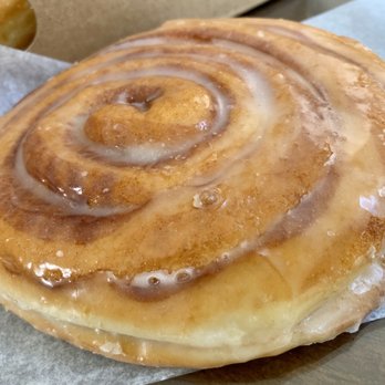 Marie's Donuts - 04.26.20 Cinnamon roll - Donuts Near Me - North Highlands, California