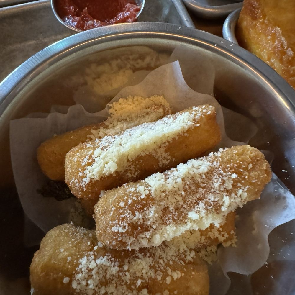 Redhook Brewlab - Mozz sticks - Breweries Near Me - Seattle, Washington