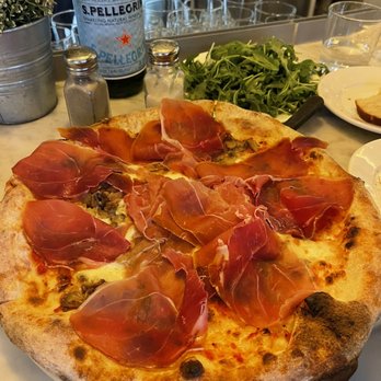 Pasta Beach - My favorite pizza  place - Italian Near Me - Newport, Rhode Island