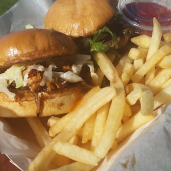 HomeRun Sliders - Food Trucks Near Me HomeRun Sliders - Food Trucks Near Me