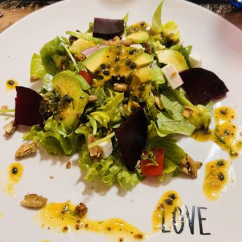 Private Chef Wendy Galeana - Arugula salad w/ feta, beet slices, and homemade caramlized pumpkin seeds! - Personal Chefs Near Me Private Chef Wendy Galeana - Arugula salad w/ feta, beet slices, and homemade caramlized pumpkin seeds! - Personal Chefs Near Me