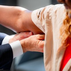 Athenix | Advanced Plastic Surgery & Aesthetic Centers | Fresno - Patient exam