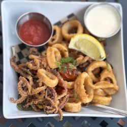 Nicoletta's Table - Calamari Fritti