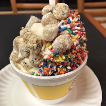 Yogurt & Such Cafe - Pb w cookie dough and rainbow sprinkles - Ice Cream & Frozen Yogurt Near Me - Plainview, New York