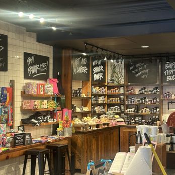 Lush Cosmetics - Cosmetics & Beauty Supply Near Me - New Orleans, Louisiana Lush Cosmetics - Cosmetics & Beauty Supply Near Me - New Orleans, Louisiana