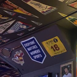 Beckett's - Everyone watches women's sports