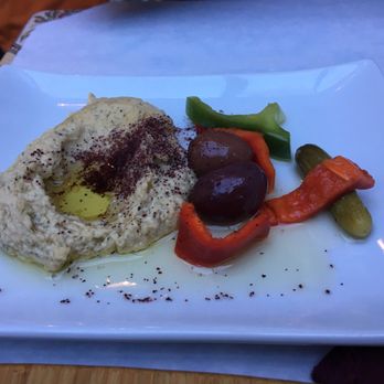 Pars Cove Restaurant - Loved the humus and bread they brought (free) - Middle Eastern Near Me - Chicago, Illinois
