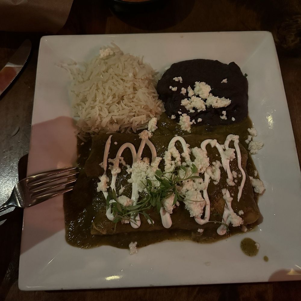 Gabbi's Mexican Kitchen - Enchiladas Suizas - Mexican Near Me - Orange, California Gabbi's Mexican Kitchen - Enchiladas Suizas - Mexican Near Me - Orange, California