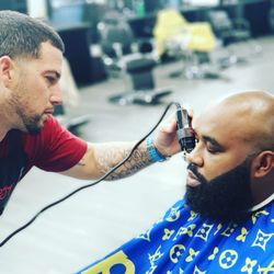 Tha Illest Barbershop - Illy da barber