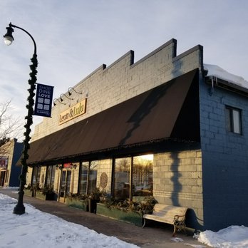 Leon & Lulu - It's so cold in the D - Furniture Stores Near Me - Clawson, Michigan