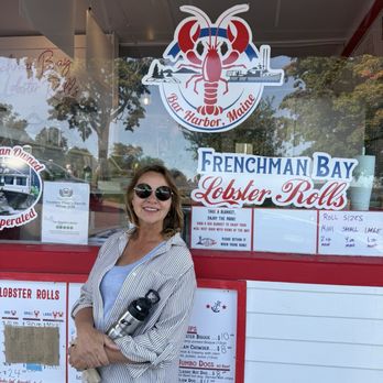 Travelin Lobster - The outside of the shack/storefront. - Seafood Near Me - Bar Harbor, Maine