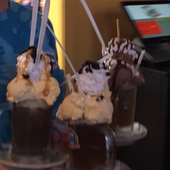 Fitz's - Root beer float - New American Near Me - Saint Louis, Missouri