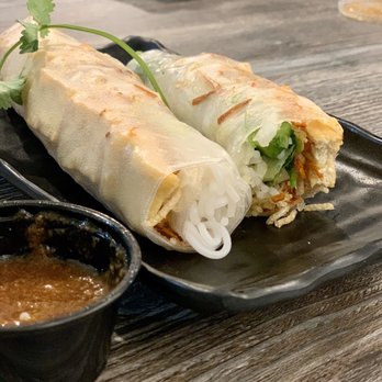 Lantern Vietnamese Cafe - Spring rolls - Vietnamese Near Me - Rancho Cucamonga, California Lantern Vietnamese Cafe - Spring rolls - Vietnamese Near Me - Rancho Cucamonga, California